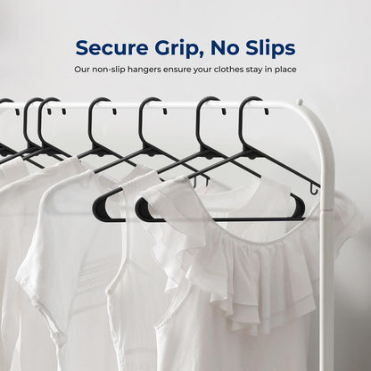 SereneLife Premium 20 Pack Plastic Hangers, Lightweight, Durable, Space Saving Clothes Organizers, Suitable for Shirts, Sweaters, Hoodies, Dresses, Kids Clothes, Good For Home Organization (Black)